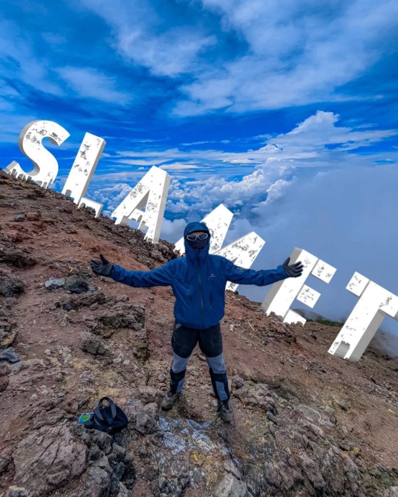 Private Trip Gunung Slamet Alera Adventure